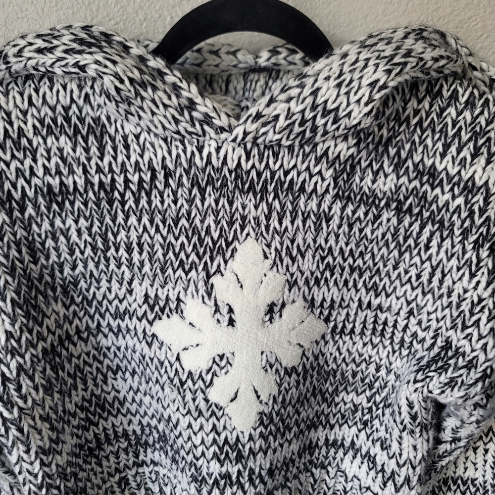 SMFK Tequila Cross Agave Knit Cropped Hoodie Size Small Color Black/White - Picture 3 of 11